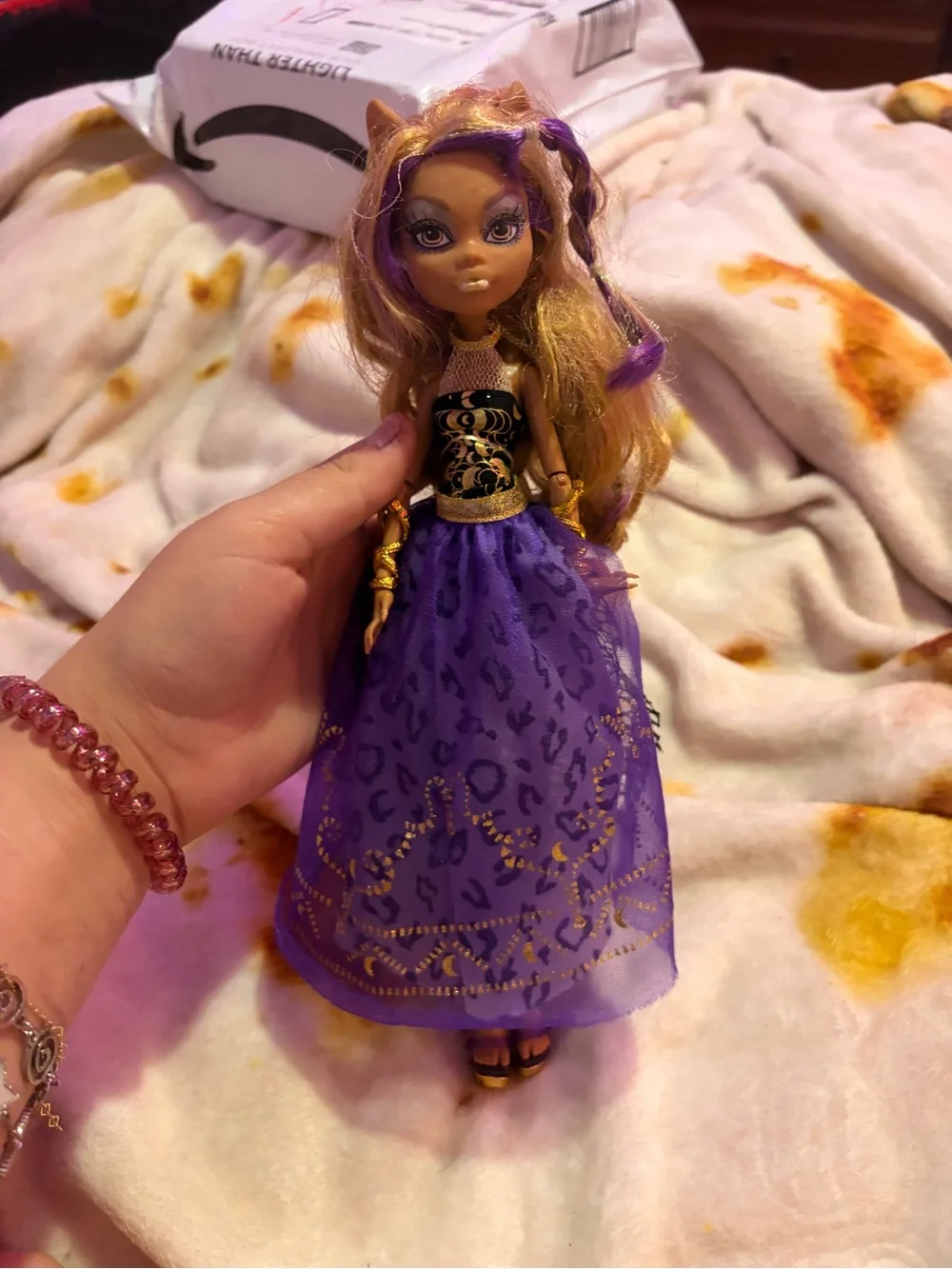 monster high Purple and Gold Fashion Doll